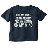 Забавна мама в съзнанието ми хип -хоп дете момче момиче тениска бебешко дете Brisco Brands 2T